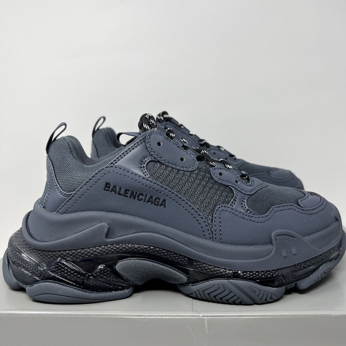 Balenciaga Triple S Women's Sneakers Size 39 EU / 9 US Dark Balenciaga Triple S Women's Sneakers Size 39 EU / 9 US Dark