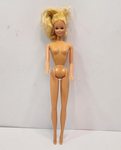 Vintage Barbie Doll Mattel 12" Rubber Head Click knees COL-1109