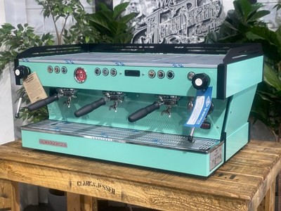 LA MARZOCCO LINEA PB 3 GROUP BRAND NEW AQUA ESPRESSO COFFEE MACHINE COMMERCIAL