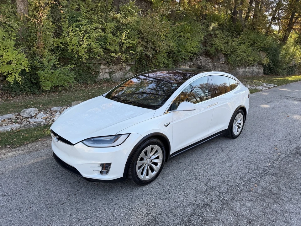 Tesla Model X 2018 Foto 2 de 4