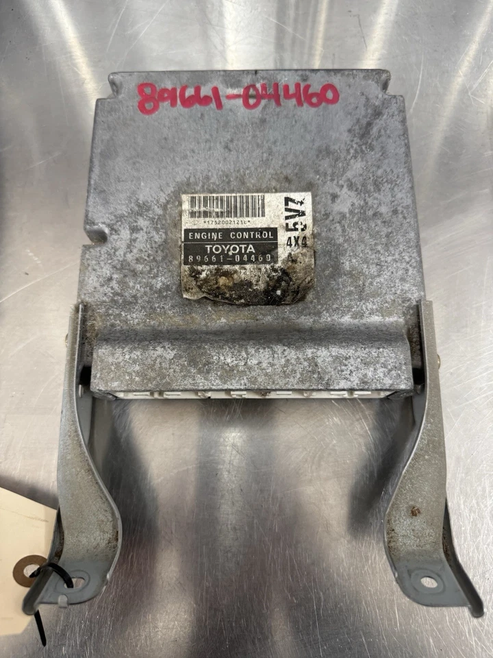 1999 Toyota Tacoma 4WD 3.4L V6 5VZ A/T Engine Computer 89661-04460 ECU ECM PCM - Image 2 of 4
