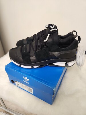 Size 13 Adidas Twinstrike ADV Stretch Leather Box is damaged