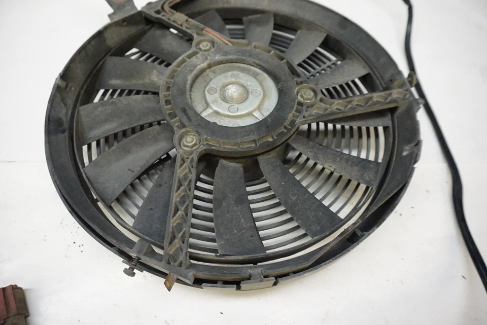 Ventilador radiador AUDI A6 1998-2005 2,7T 2,8 4B3959457 Foto 2 de 4