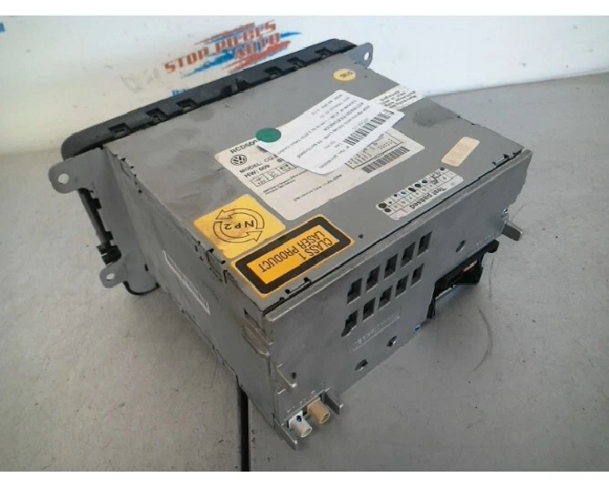 AUTORADIO RÉCEPTEUR VOLKSWAGEN TOURAN 3C0035195B 2050618 - Photo 2/4