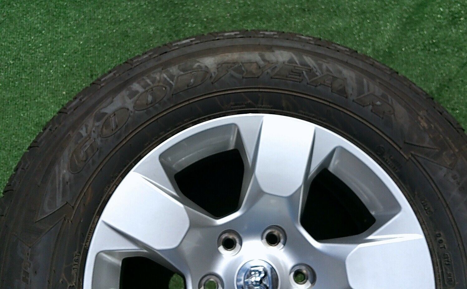 Factory RAM 1500 Wheels Tires New Takeoff 2023 Set 4 OEM Aluminum