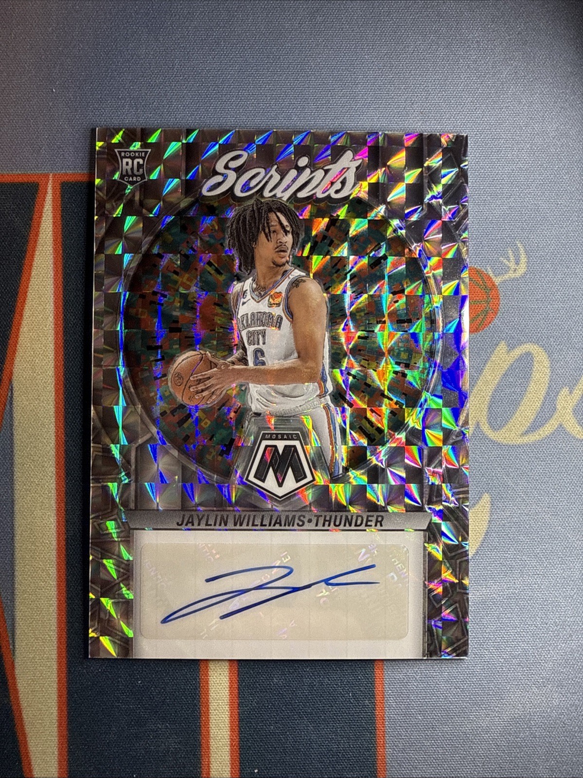 2022-23 Panini Mosaic - Rookie Scripts Jaylin Williams #RS-WIL (AU, RC)