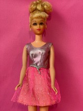 Vintage Growin' Pretty Hair Francie #1129 Barbie bambola capelli retrattili libro vestito