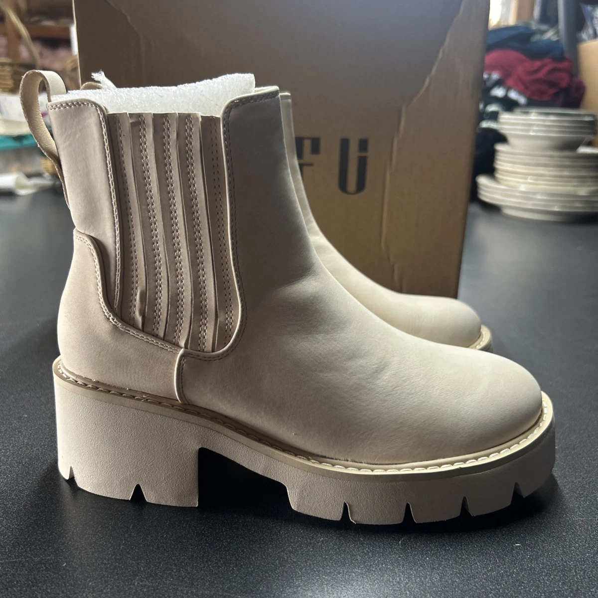 DREAM PAIRS Dames Chelsea enkellaarsjes mode lage hak Lug Sole Platform