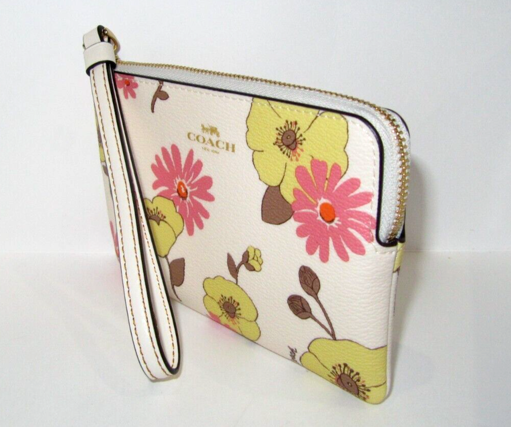 ◆ chaching2014 COACH® Outlet | Corner Zip In Signature Leather