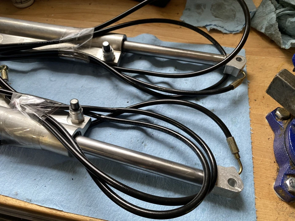 Porsche 996 997 911 Carrera S Turbo Top Hydraulic Cylinder Rebuild Service x2 Foto 2 de 4