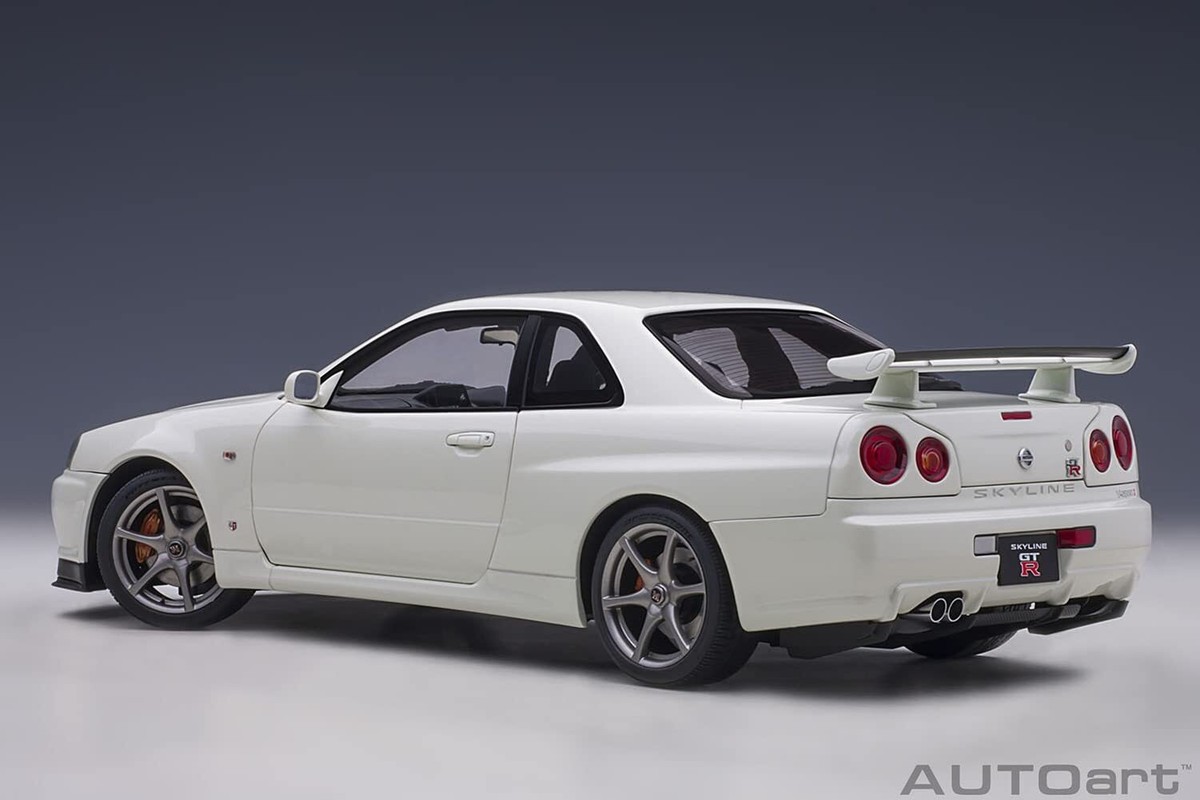 AUTOart 77406 1/18 Nissan Skyline GT-R (R34) V-Spec II White Pearl