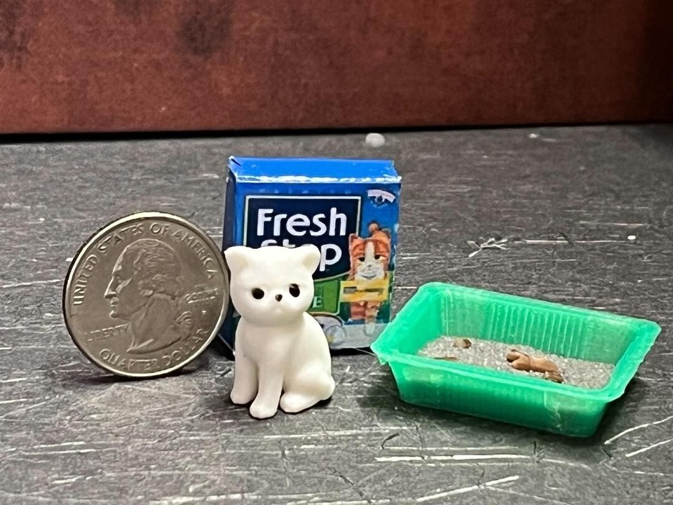 Dollhouse Miniature Cat Kitten &amp; Litter Box 1:12 Inch scale B281 Dollys ...