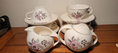 VINTAGE ROYAL MONARCH CHINA (QUEEN ANNE PATTERN )TEA/COFFEE SET - Picture 2 of 20