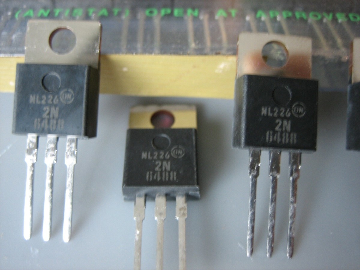 50PCS 2N3904 MOTOROLA General Purpose NPN Transistor 40V TO-92-3