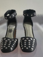 Heels. Size 7. 1.State