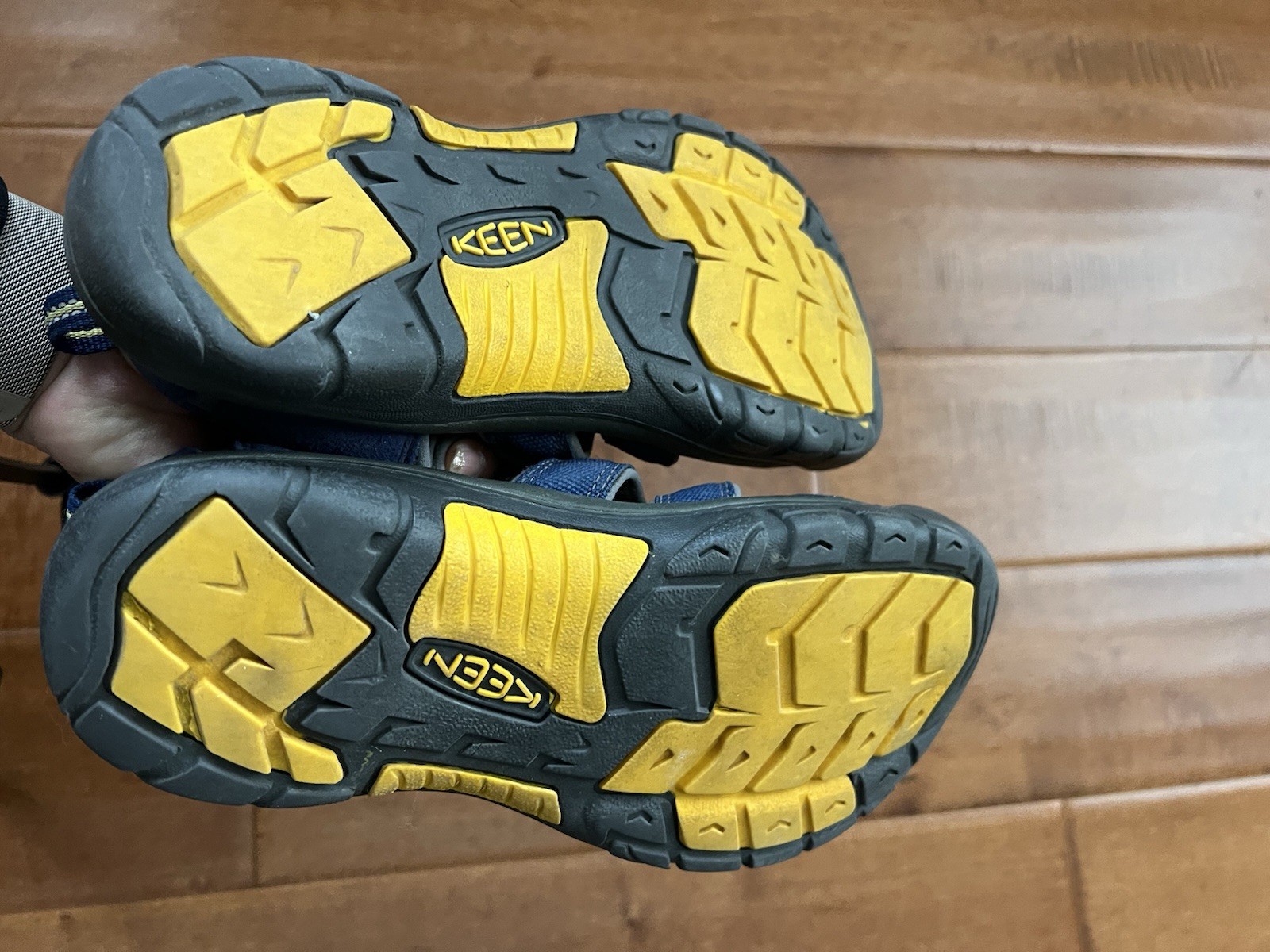 Keen Newport H2 blu profondità gargoyle giovani scarpe da trekking sandalo 1009962 taglia 6