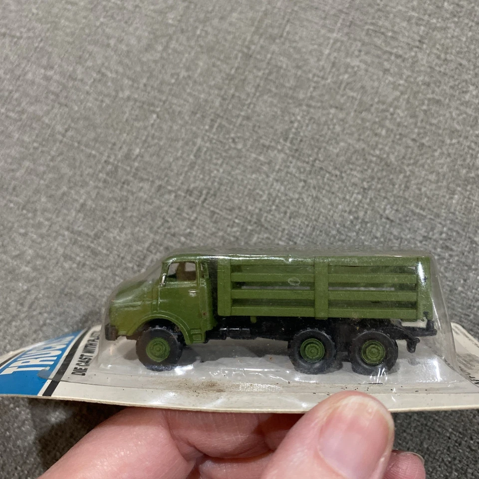 Camión Boley 2008 HO Dept 187 militar con estaca lateral Foto 2 de 4