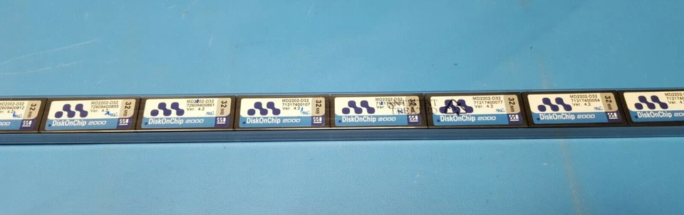 (1) Disk OnChip flash disk, MD2202-D32, SanDisk/M-SYSTEM, 32MB, 5V, 32 Pin- Dip Foto 4 de 4