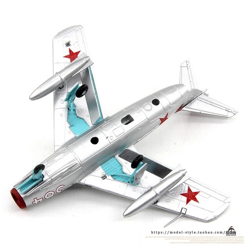 1/72 Soviet Air Force Mig-15 Fighter Korean War Aircraft Model Collection Gift - Picture 8 of 11