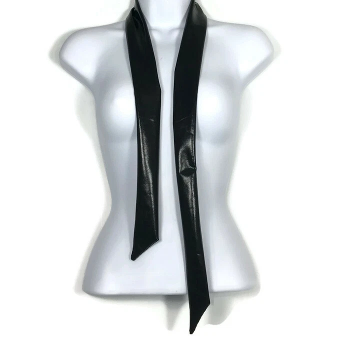 Corbata ajustada de cuero sintético negra para mujer corbata vegana bufandas ajustadas Foto 4 de 4