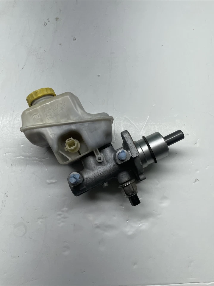 Dodge Magnum 2005 cilindro maestro de frenos OEM 32067327 Foto 2 de 4