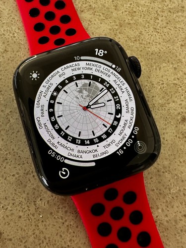 Apple Watch Series 4 44 mm Stanley Still Case with Black Sport Band GPS+ CEL - Picture 5 of 13