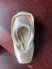 Russian Pointe Size 36 Width W6 V2 Vamp FS Shank