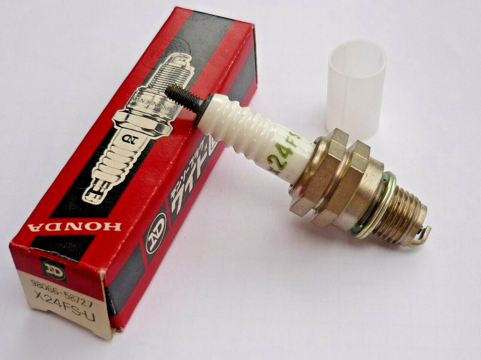 1 original HONDA 98066-58727 DENSO X24FS-U spark plug NEW in BOX NOS