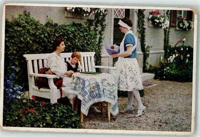 38176516 - Mutter Kind Dienstmaedchen Indanthren