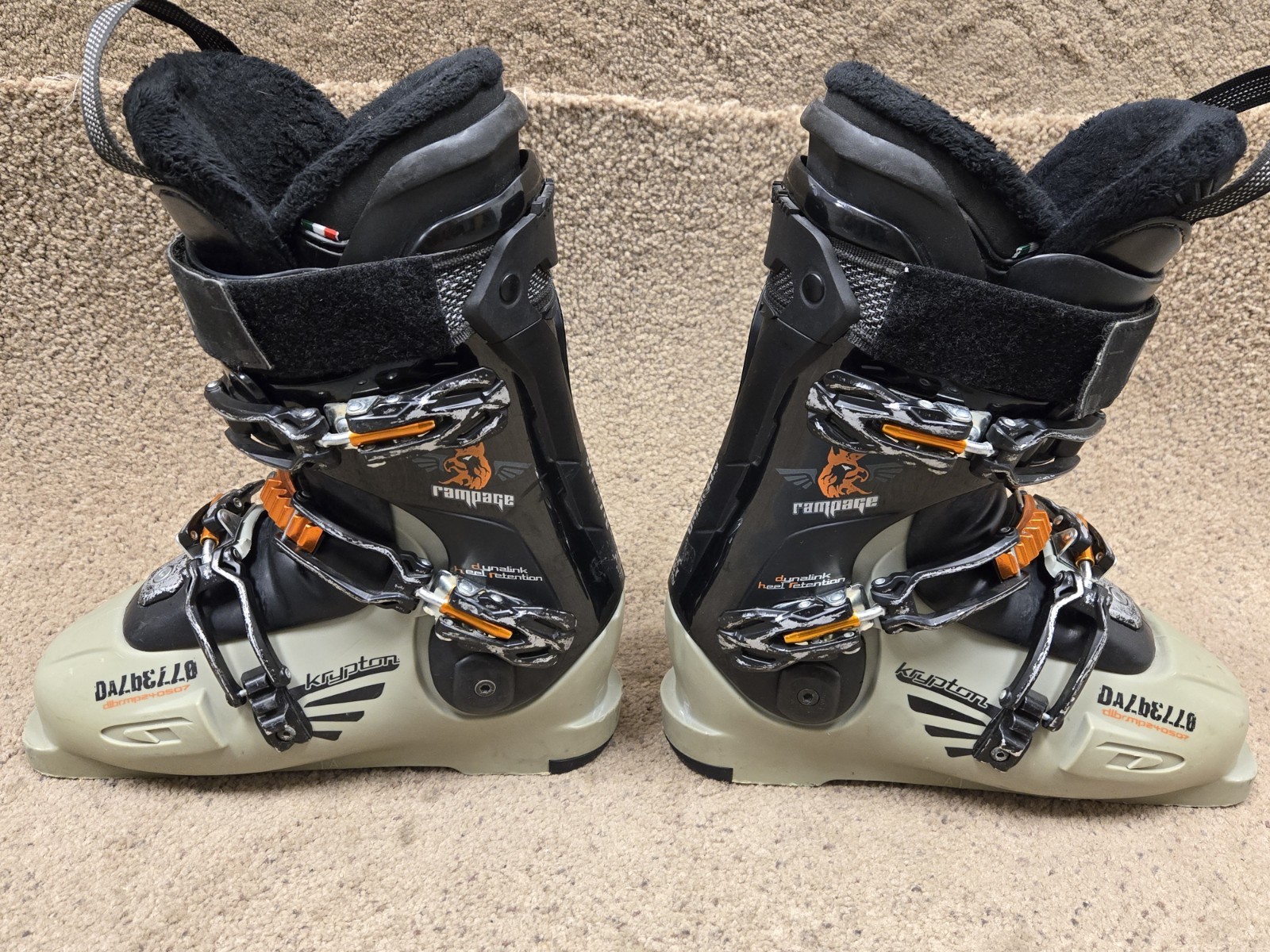 Dalbello Krypton RAMPAGE Ski Boots Mondopoint 25.5, Trufit Sport Comfort Lining