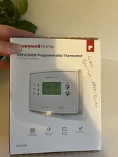 Honeywell 5-2 Day Programmable Thermostat (RTH2300B)