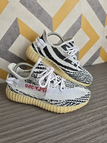 Adidas Yeezy Boost 350 V2 scarpe da ginnastica basse zebra taglia UK 7 5