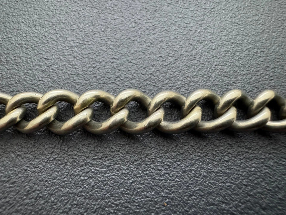 Antiguo reloj Albert de plata maciza de 1890 pesado 44 gr cadena y llavero 25 Foto 2 de 4