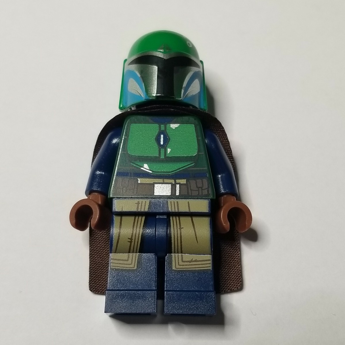 Lego Star Wars Mandalorian Warrior Dark Brown Cape Green Helmet