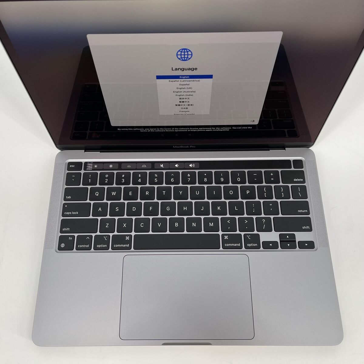 Apple MacBook Pro 13 2020 M1 8-Core CPU 8-Core GPU 16GB Apple MacBook Pro 13 2020 M1 8-Core CPU 8-Core GPU 16GB