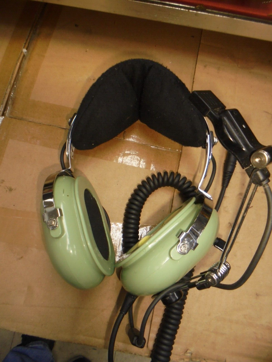 DAVID CLARKS AVIATION HEADSET (MODEL: H10-76, NSN: 5965-01-39-9240