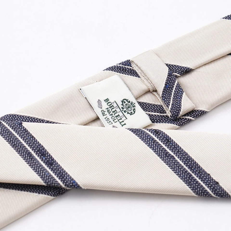 Luigi Borrelli Napoli Estrecha 2.25" Crema Sarga con Corbata de Seda a Rayas Azul Marino Foto 3 de 4