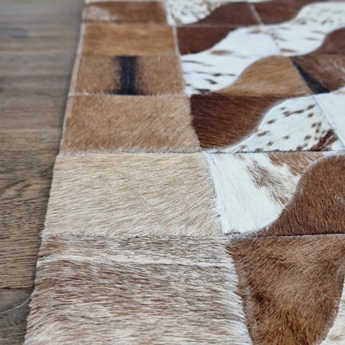 Handmade Patchwork Cowhide Rug, 100% real Leather, Genuine Hair-On Cow Fur Skin - Picture 5 of 7