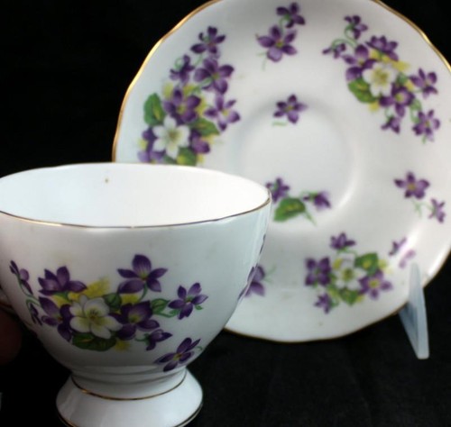 Juego de tazas y platillos de patas violetas Royal Toscan Woodland D232 - Imagen 3 de 5