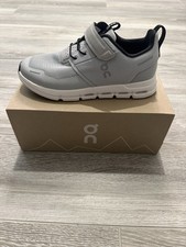 NIB On Cloud Play Glacier/White Kids Size 2.5