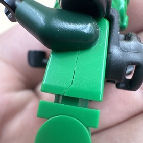 LEGO Ninjago: Lloyd ZX Shoulder Armor Minifigure Cracked 2012 9450 9574