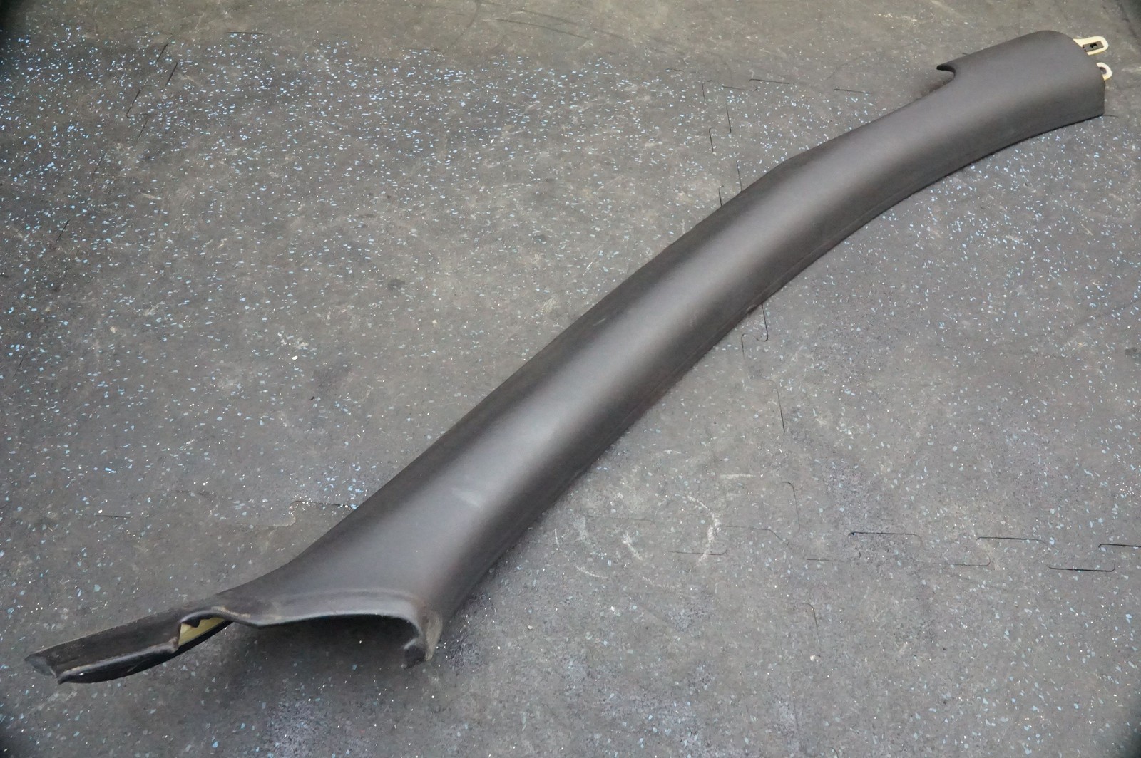Right Front A Pillar Windshield Trim Black Leather 84542712 Ferrari FF 2011-16