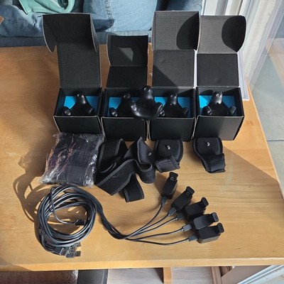 HTC Vive Tracker 3.0 Full Body VR Set - 5 Trackers, 5 Body Straps 