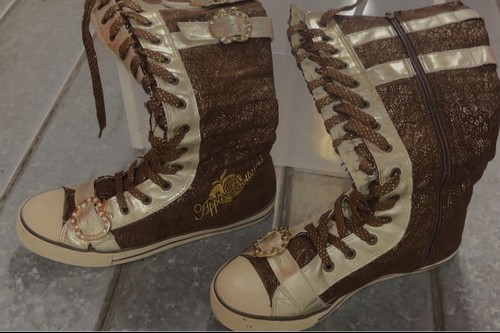 Sz 9 Apple Bottoms - Women’s Brown/Gold Lace Up Boots - Picture 5 of 5