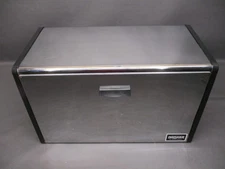 Electric Brisker Dry Food Crisper Model 678A, 120 AC Voltage, 20 Watts