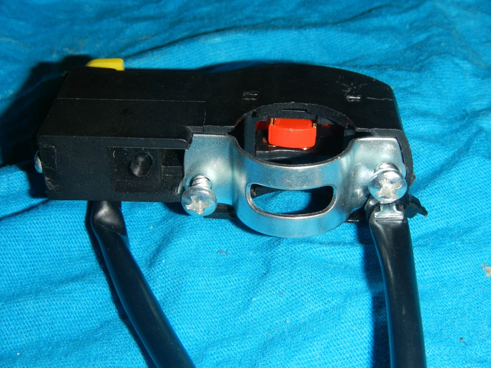 KTM Husaber Kill Starter or Horn Switch 250 300 350 400 450 499 501 550 600 650 - Image 4 of 4