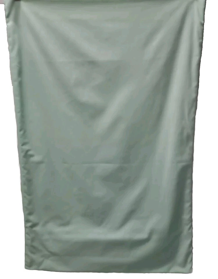 2 fundas de almohada verde claro bordadas blancas en puño.  20 X 30 Stan/Queen Foto 3 de 4