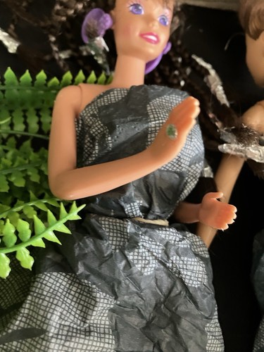 vintage mattel barbies. Brunette. Nice Condition. 1976, 1990, 2003 - Picture 10 of 11