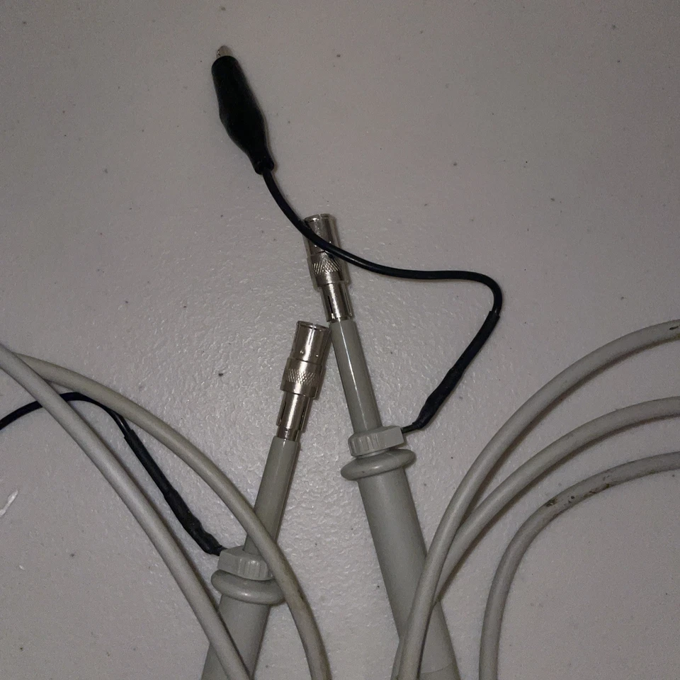 2x Agilent N2843A 500 MHz 10MΩ 11pF 10:1 300V RMS - SIN PROBAR Foto 4 de 4