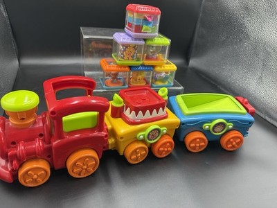 Fisher Price Peek A Blocks Press & Go Bewegung Zug Licht & Sound Spielset 100 %